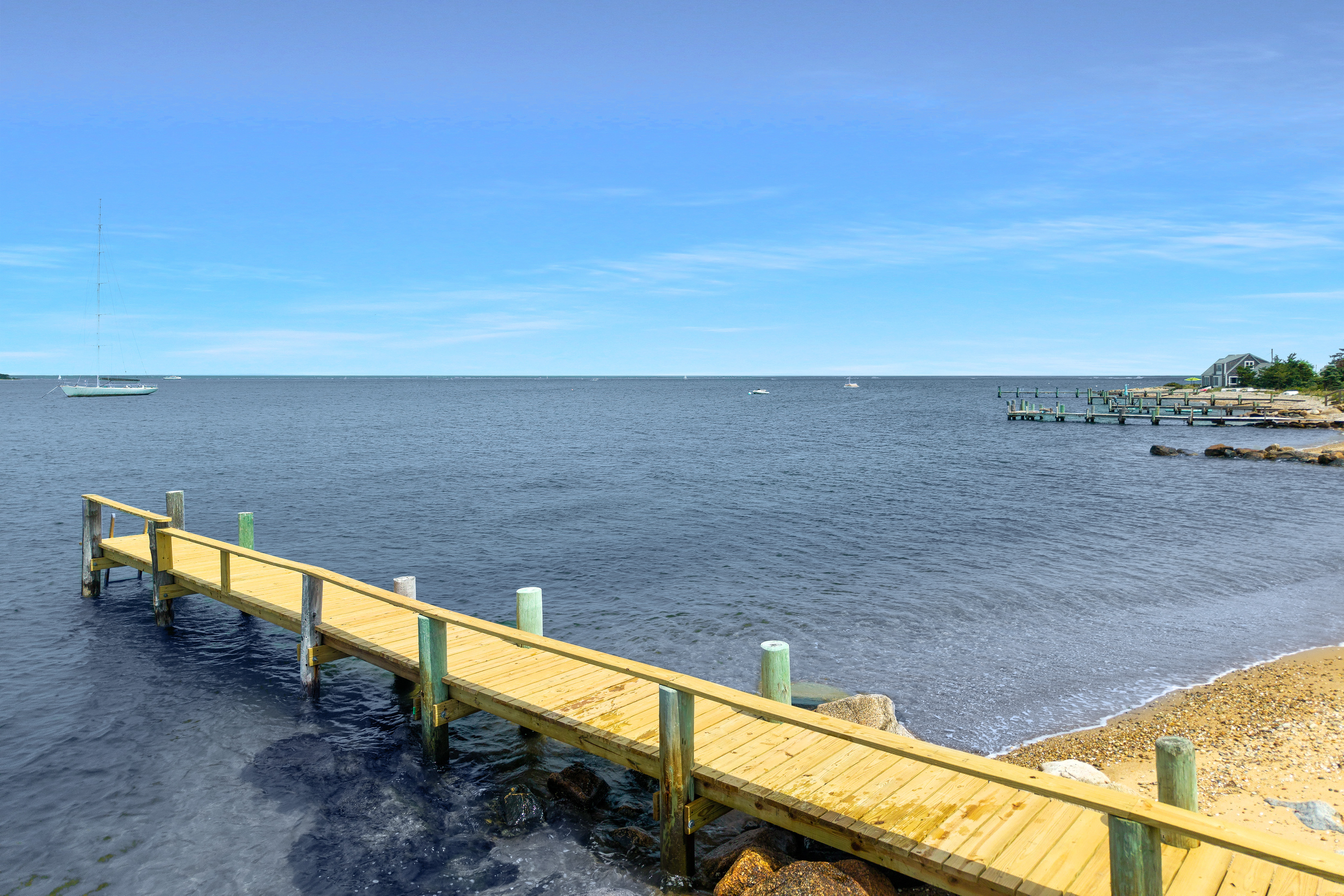  Waterfront with Dock on Vineyard Haven Harbor - 物件實景