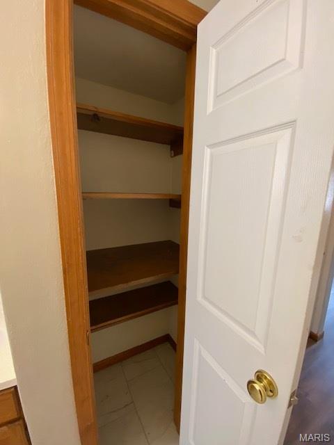 Caseyville, Illinois, 62232, United States, ,Residential,For Sale,1992848