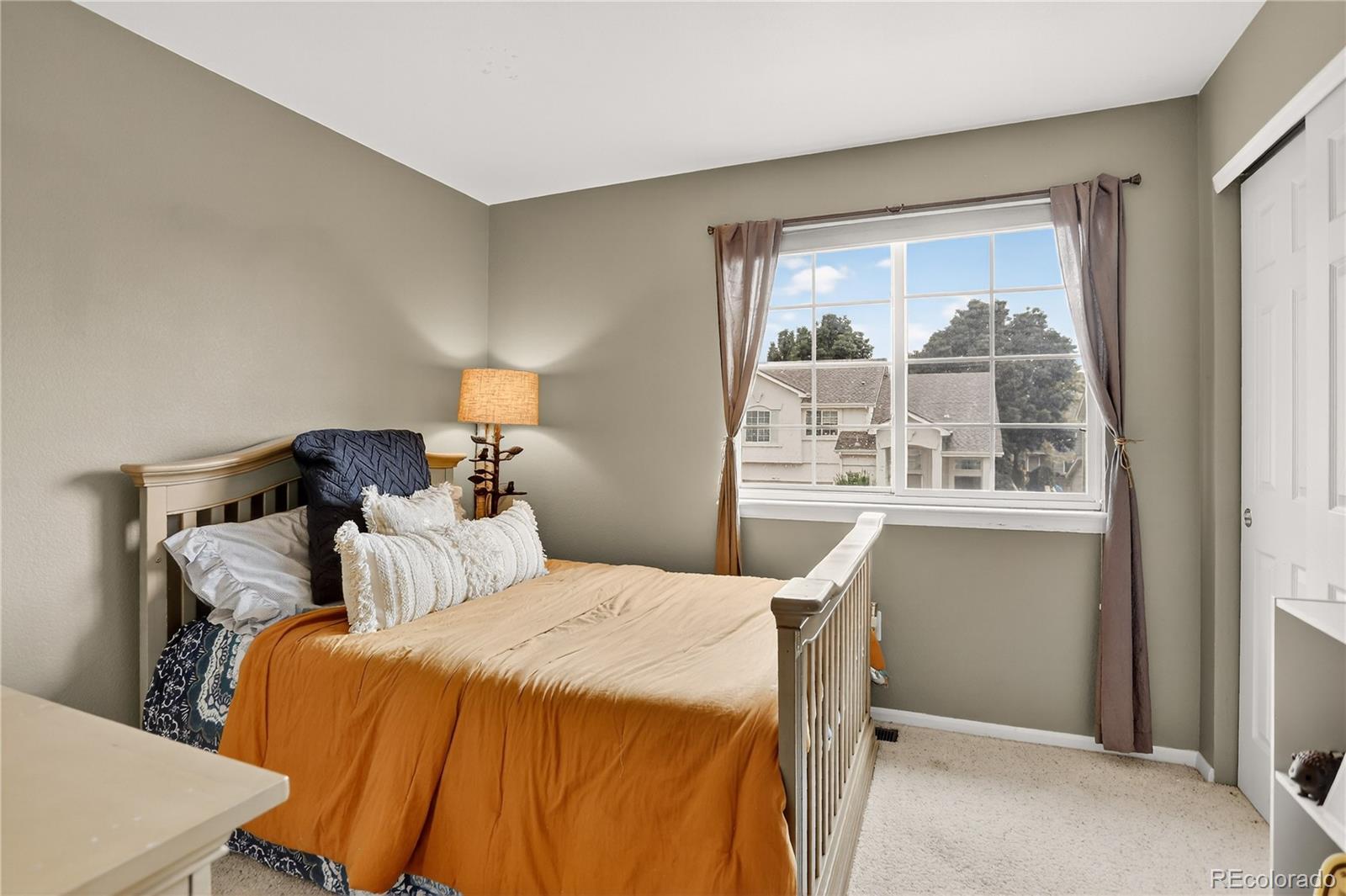 Highlands Ranch, Colorado, 80129, United States, 3 Bedrooms Bedrooms, ,2 BathroomsBathrooms,Residential,For Sale,1941045