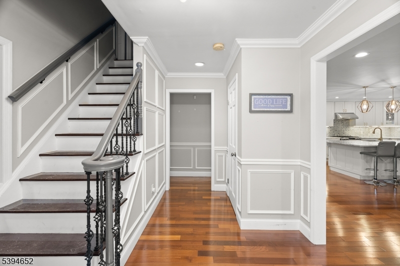 Warren Twp., New Jersey, 07059, United States, 4 Bedrooms Bedrooms, ,4 BathroomsBathrooms,Residential,For Sale,1988367