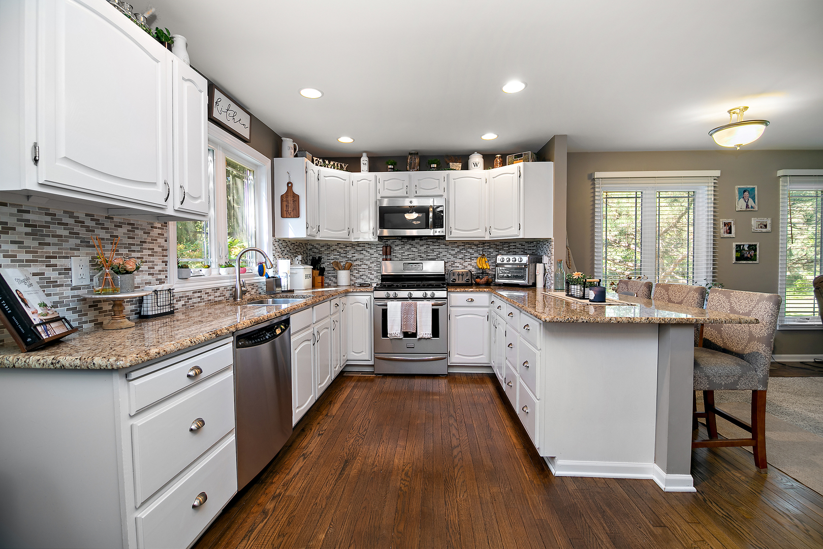 Manhattan, Illinois, 60442, United States, 3 Bedrooms Bedrooms, ,3 BathroomsBathrooms,Residential,For Sale,1939587