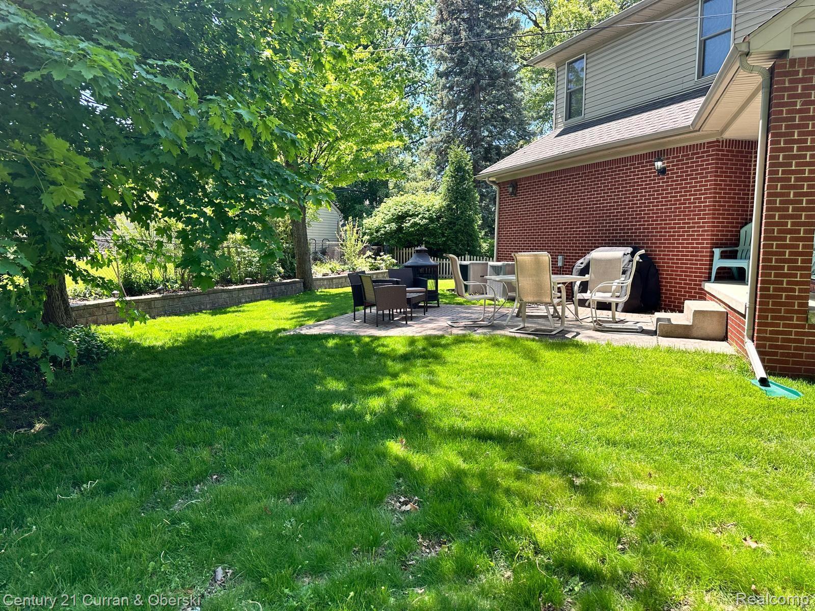 Dearborn, Michigan, 48128, United States, 4 Bedrooms Bedrooms, ,3 BathroomsBathrooms,Residential,For Sale,1908051