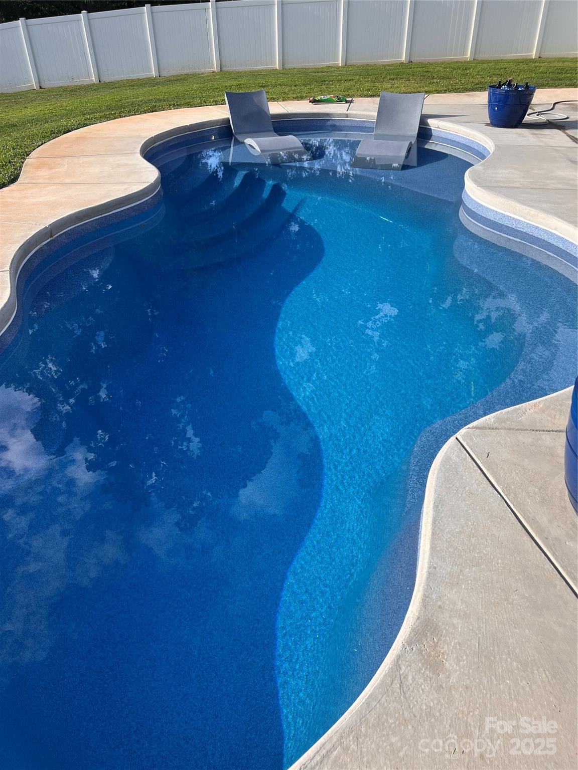 Kannapolis, North Carolina, 28081, United States, 4 Bedrooms Bedrooms, ,3 BathroomsBathrooms,Residential,For Sale,1996978