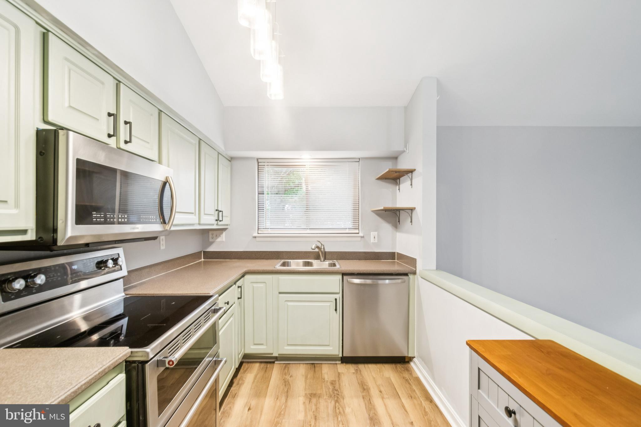 Columbia, Maryland, 21044, United States, 3 Bedrooms Bedrooms, ,3 BathroomsBathrooms,Residential,For Sale,1905608