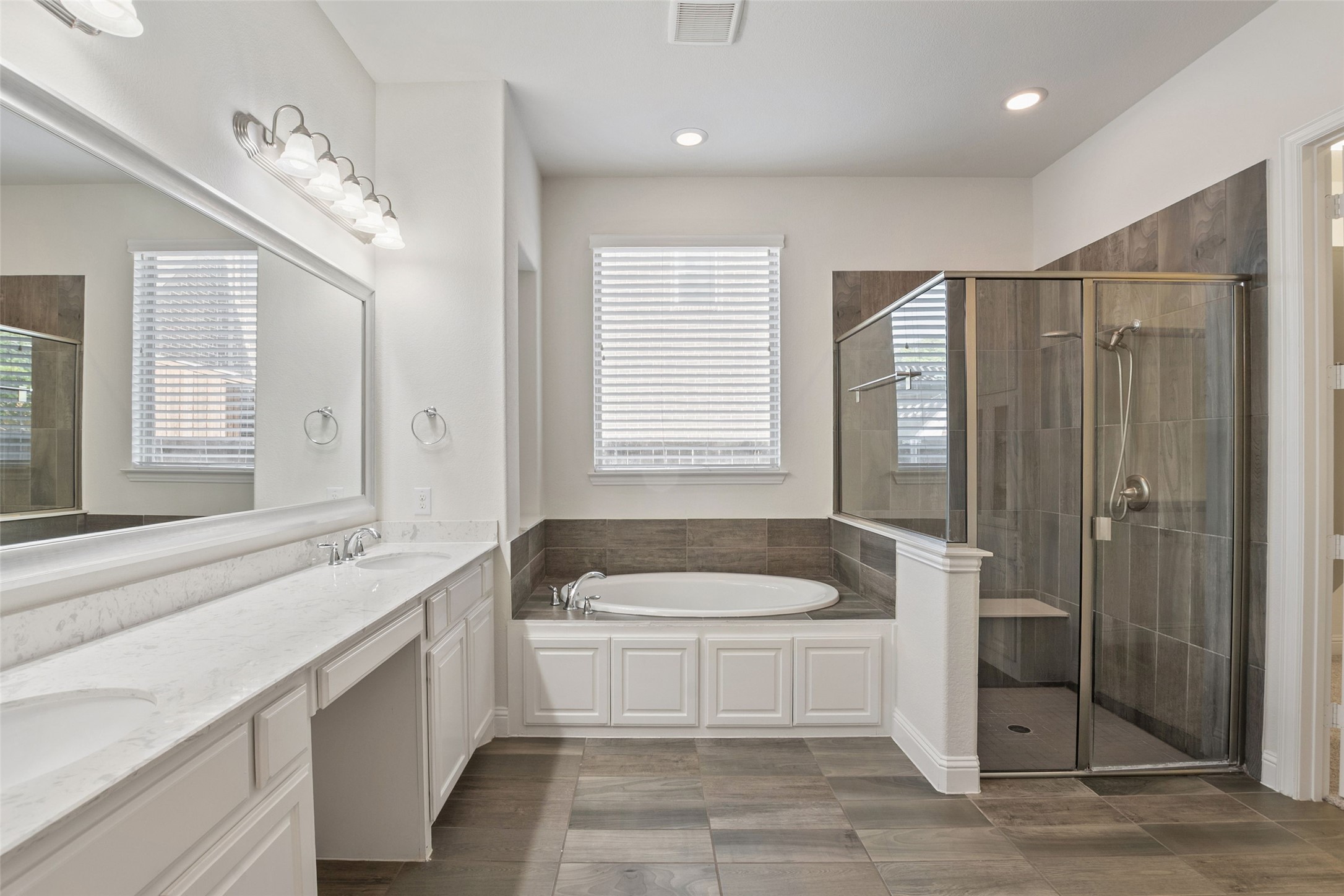 McKinney, Texas, 75071, United States, 5 Bedrooms Bedrooms, ,5 BathroomsBathrooms,Residential,For Sale,1986552