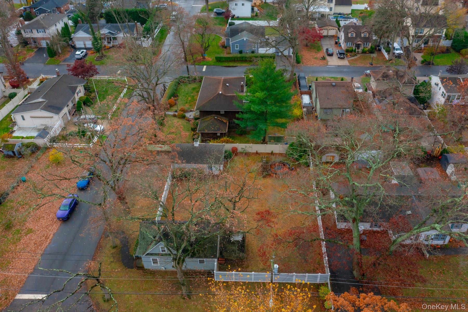 West Islip, New York, 11795, United States, 2 Bedrooms Bedrooms, ,1 BathroomBathrooms,Residential,For Sale,1994287