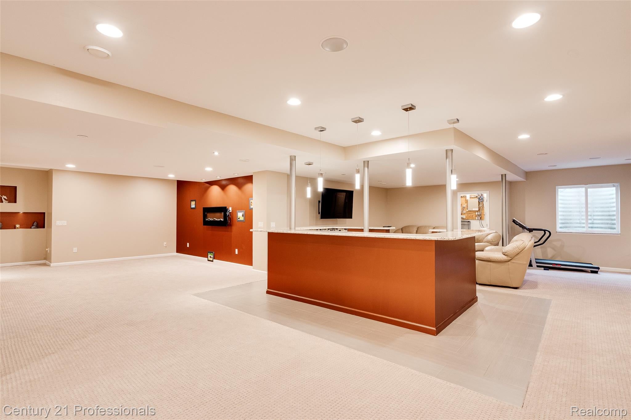 Novi, Michigan, 48374, United States, 4 Bedrooms Bedrooms, ,5 BathroomsBathrooms,Residential,For Sale,1904445