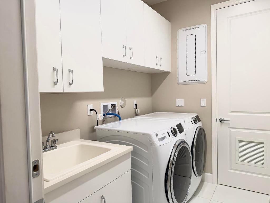 Port St Lucie, Florida, 34987, United States, 4 Bedrooms Bedrooms, ,3 BathroomsBathrooms,Residential,For Sale,2005369