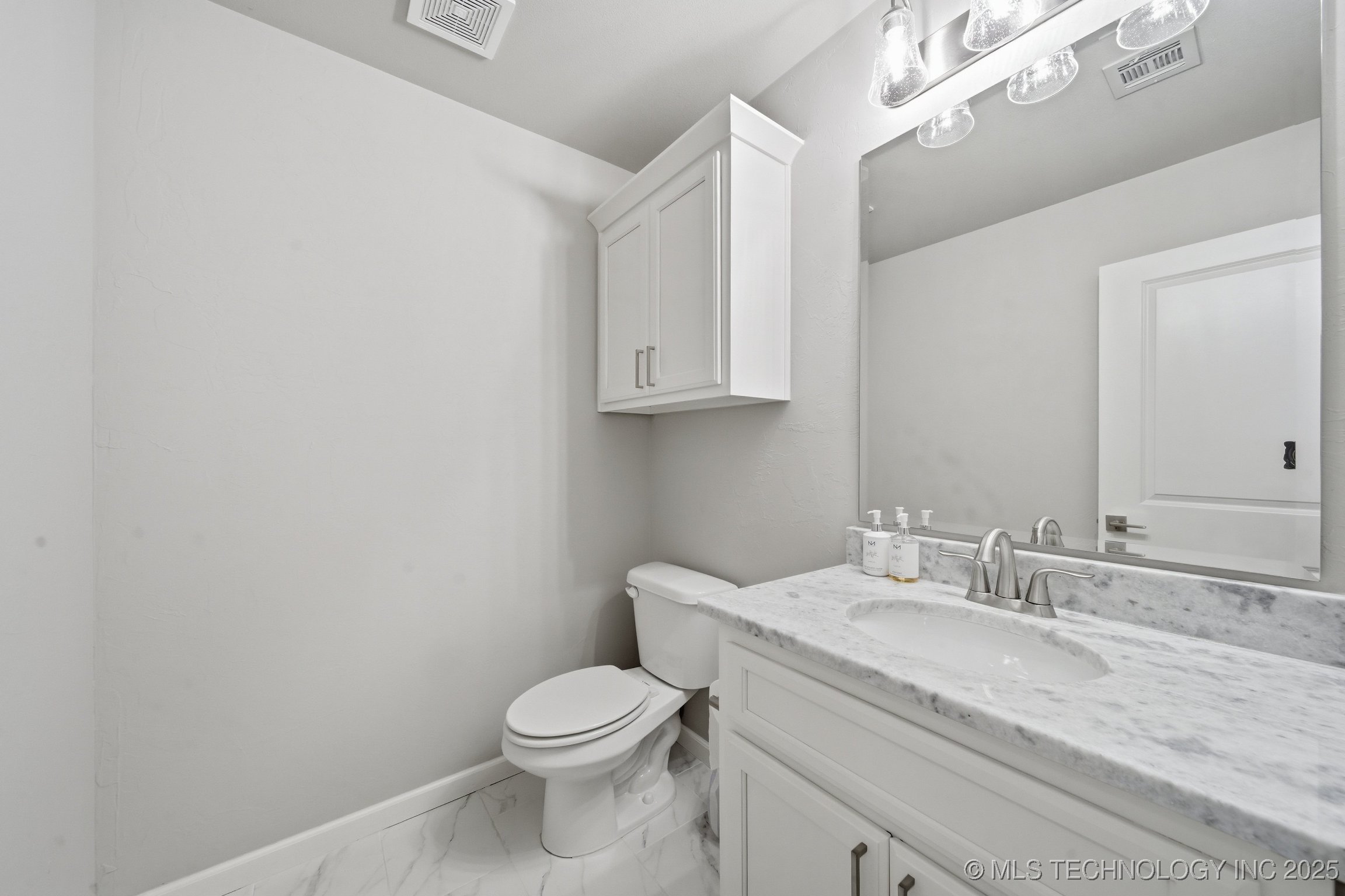 Owasso, Oklahoma, 74055, United States, 3 Bedrooms Bedrooms, ,3 BathroomsBathrooms,Residential,For Sale,1996911