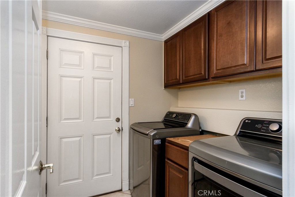Upland, California, 91786, United States, 5 Bedrooms Bedrooms, ,3 BathroomsBathrooms,Residential,For Sale,1904299