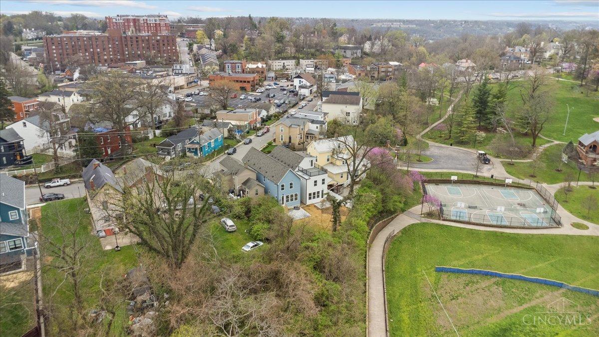 Cincinnati, Ohio, 45208, United States, 3 Bedrooms Bedrooms, ,3 BathroomsBathrooms,Residential,For Sale,1960711