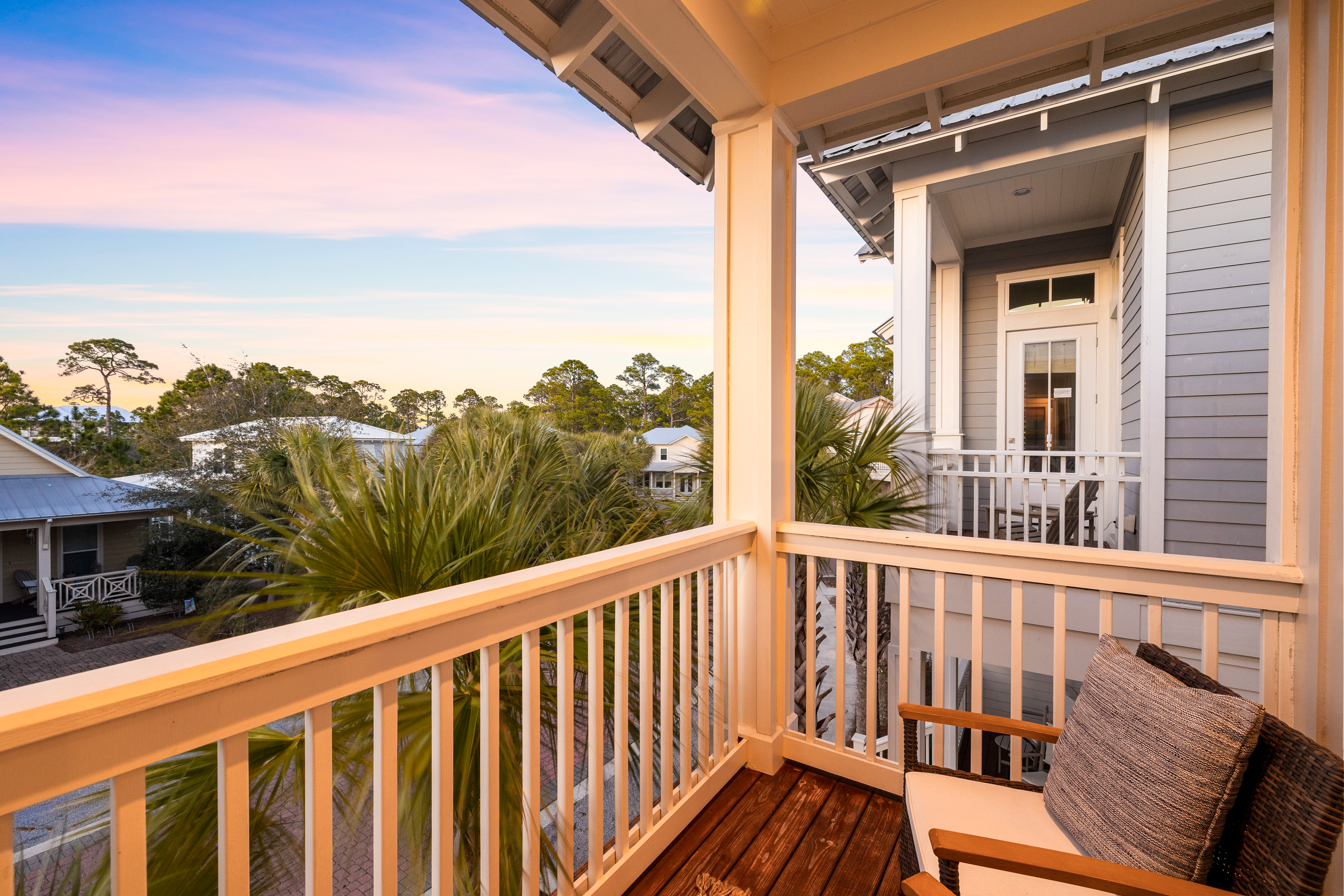  Updated Beach House Close To Beach And Enviable Amenities - 物件實景