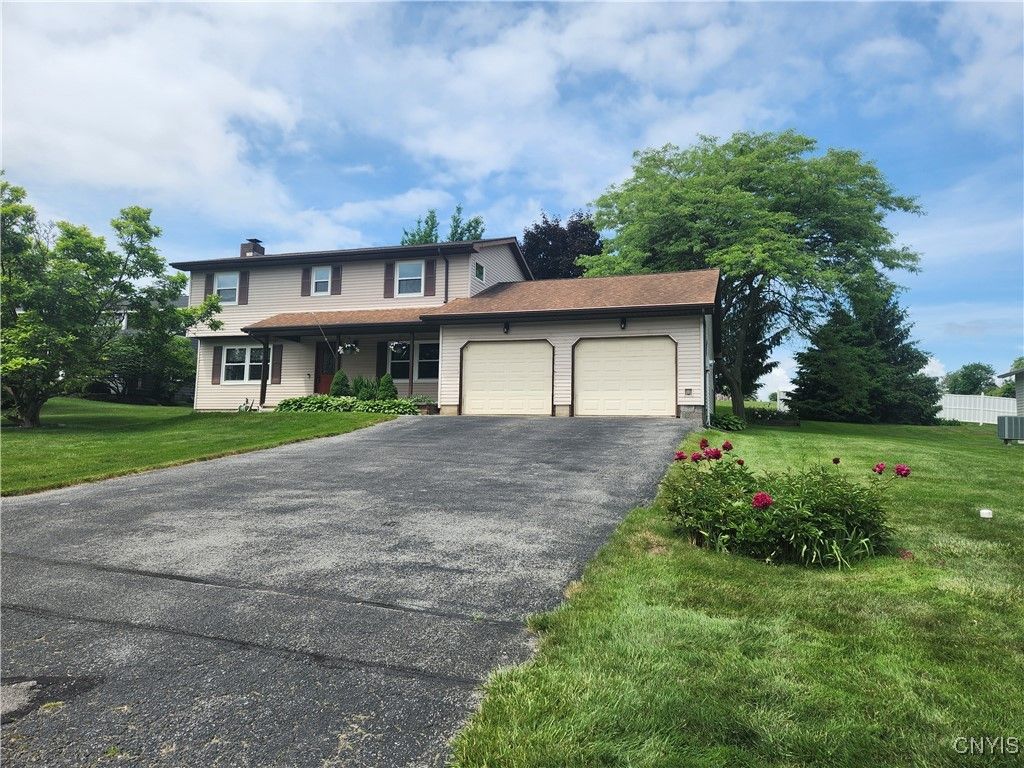 Skaneateles, New York, 13152, United States, 3 Bedrooms Bedrooms, ,3 BathroomsBathrooms,Residential,For Sale,1840315