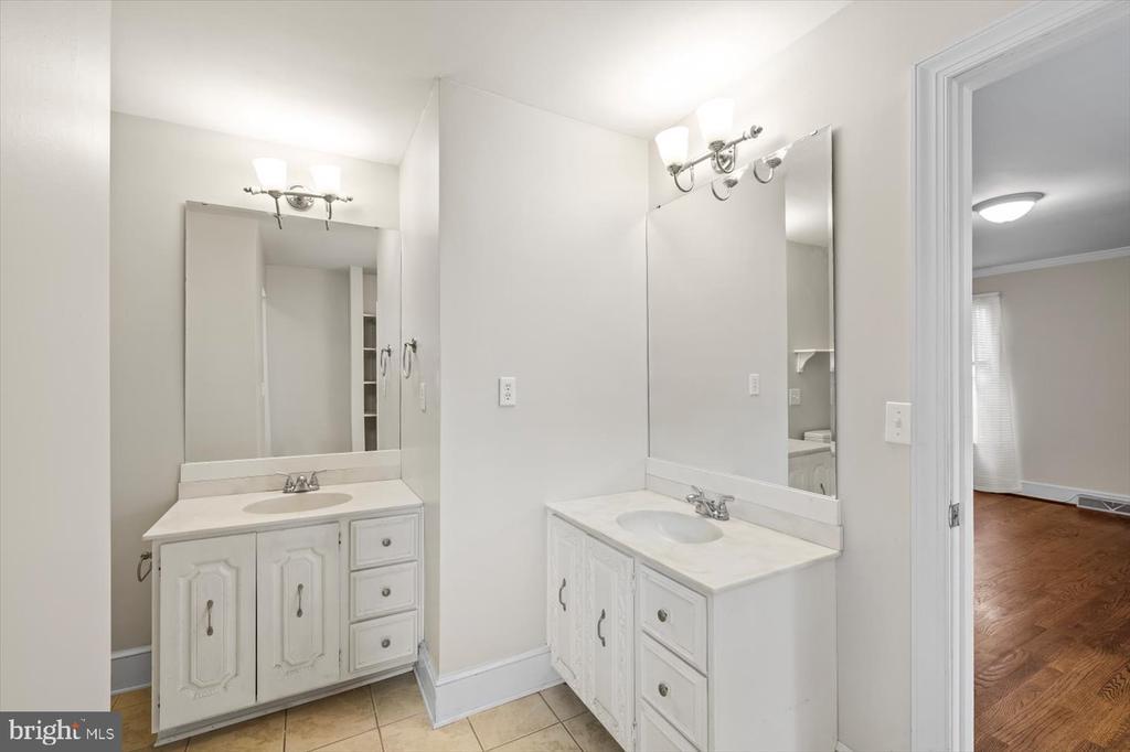 Fredericksburg, Virginia, 22401, United States, 3 Bedrooms Bedrooms, ,3 BathroomsBathrooms,Residential,For Sale,1903786