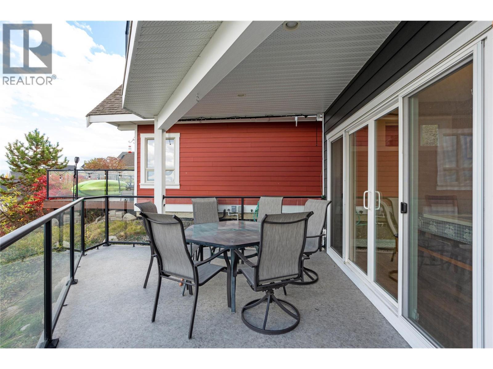 KELOWNA, British Columbia, V1Z 3R8, CA, 2 Bedrooms Bedrooms, ,2 BathroomsBathrooms,Residential,For Sale,1950857