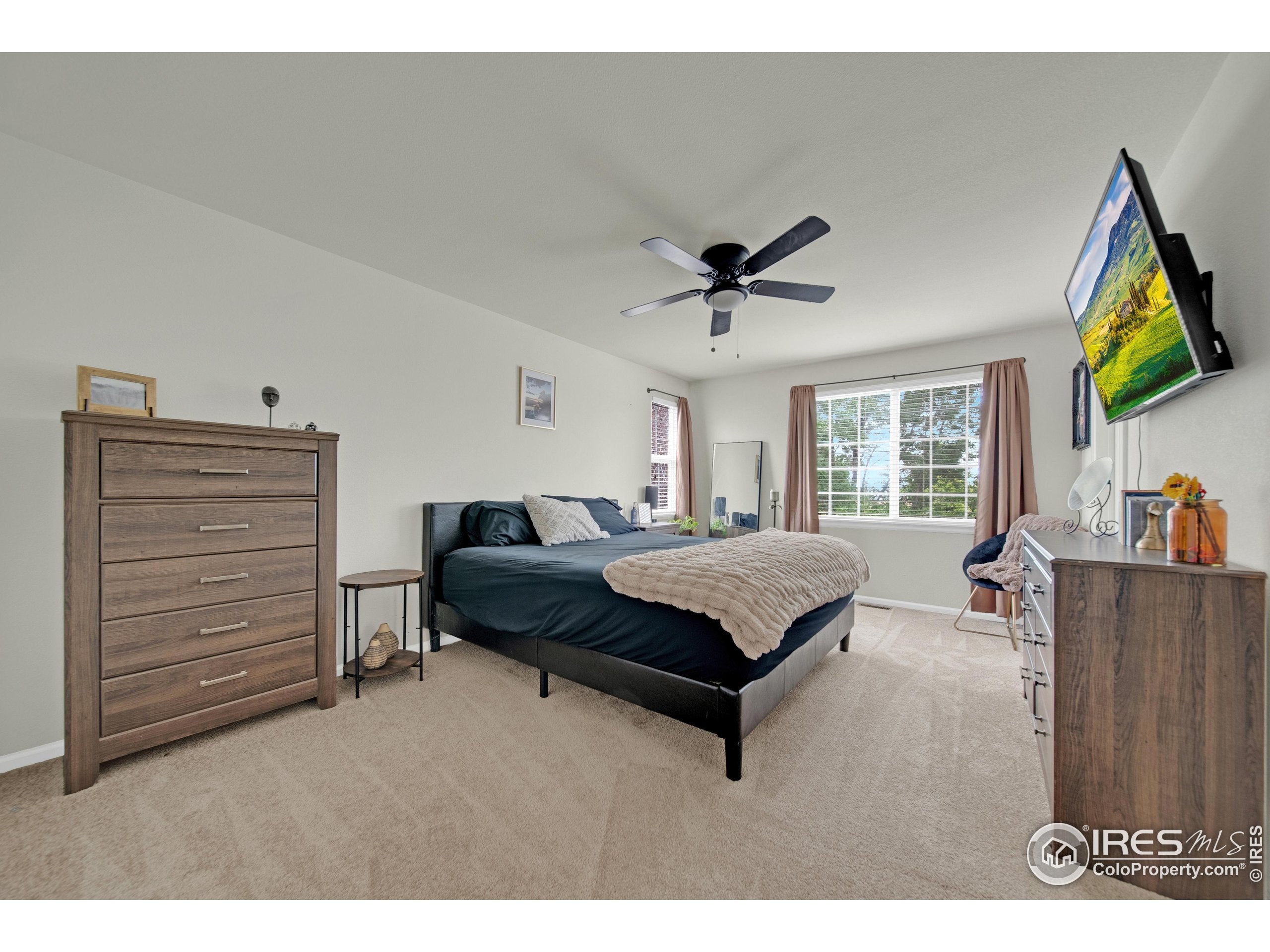 Brighton, Colorado, 80601, United States, 5 Bedrooms Bedrooms, ,2 BathroomsBathrooms,Residential,For Sale,1924062
