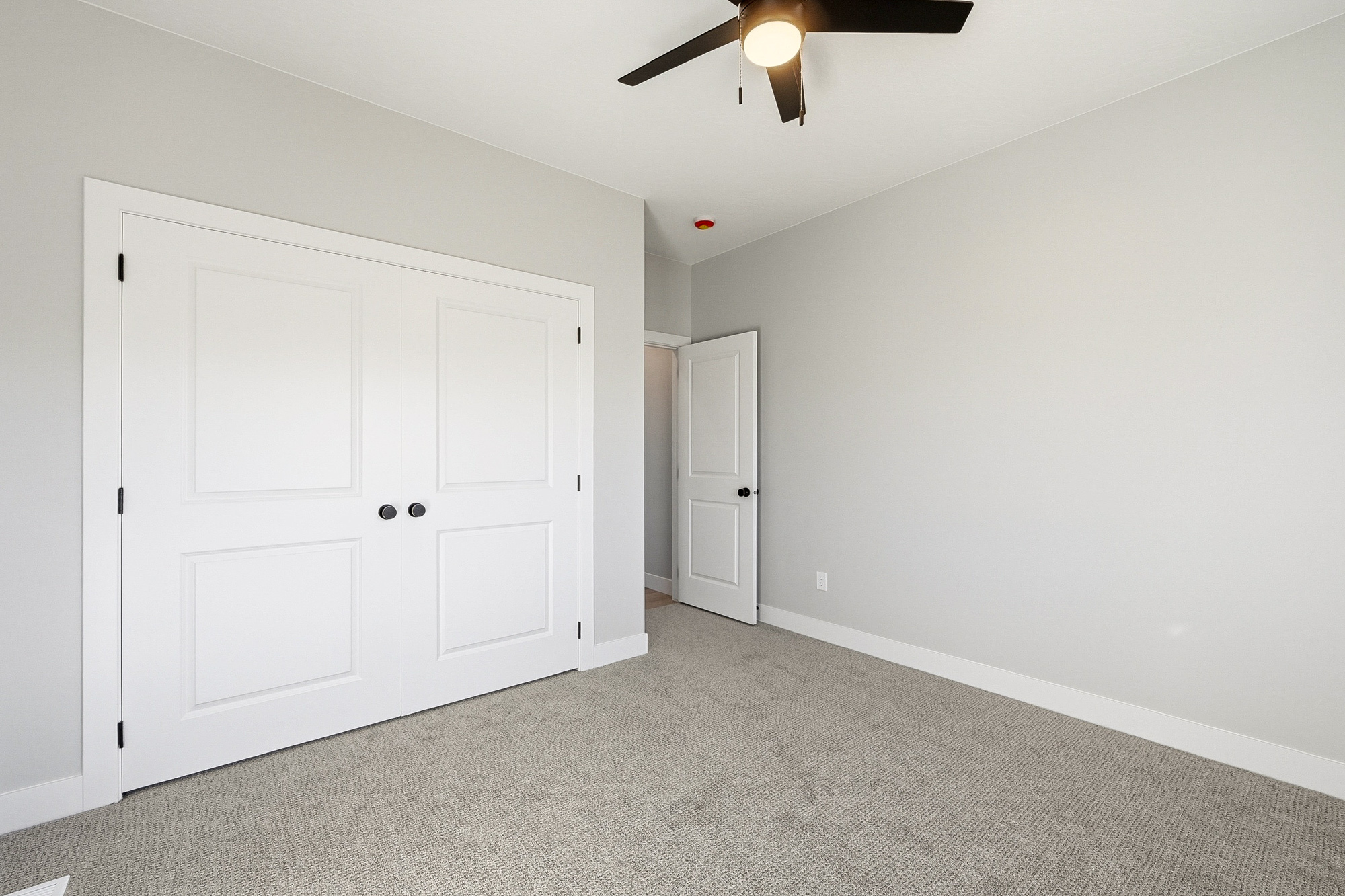 Cedar City, Utah, 84720, United States, 6 Bedrooms Bedrooms, ,4 BathroomsBathrooms,Residential,For Sale,1978281