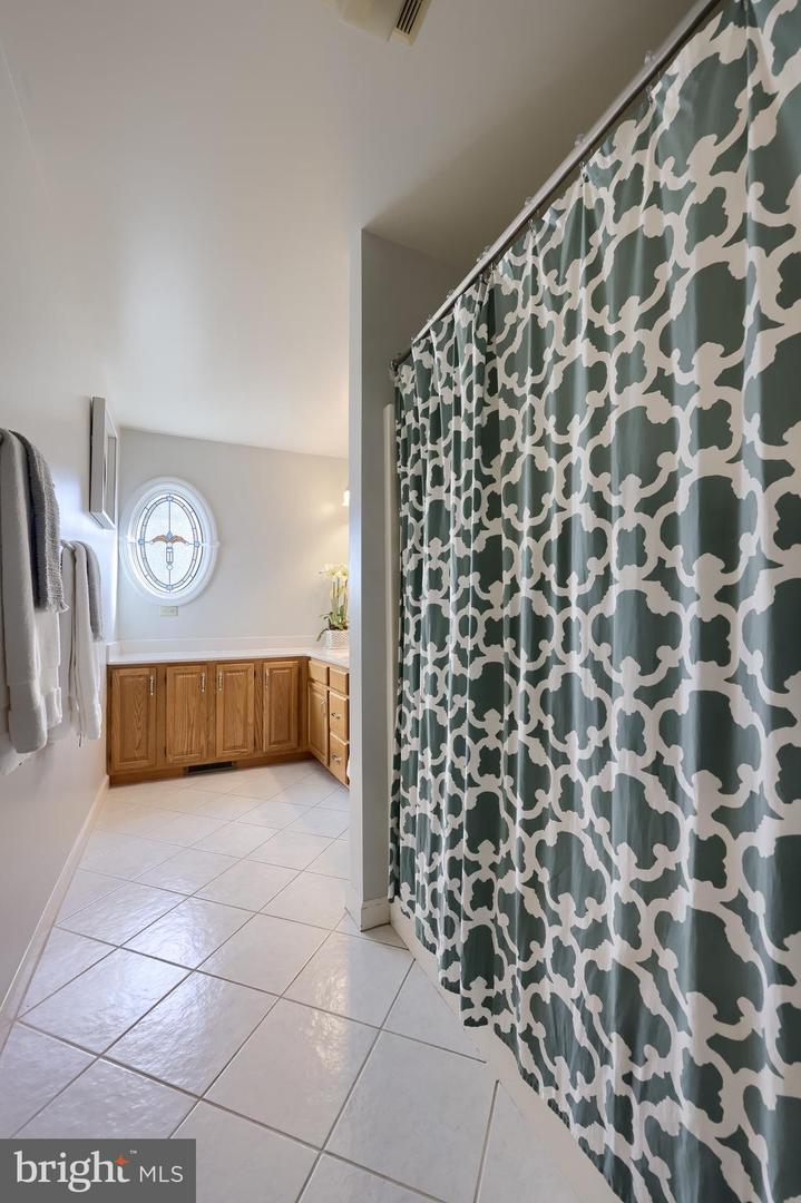 Lancaster, Pennsylvania, 17603, United States, 3 Bedrooms Bedrooms, ,3 BathroomsBathrooms,Residential,For Sale,1964719