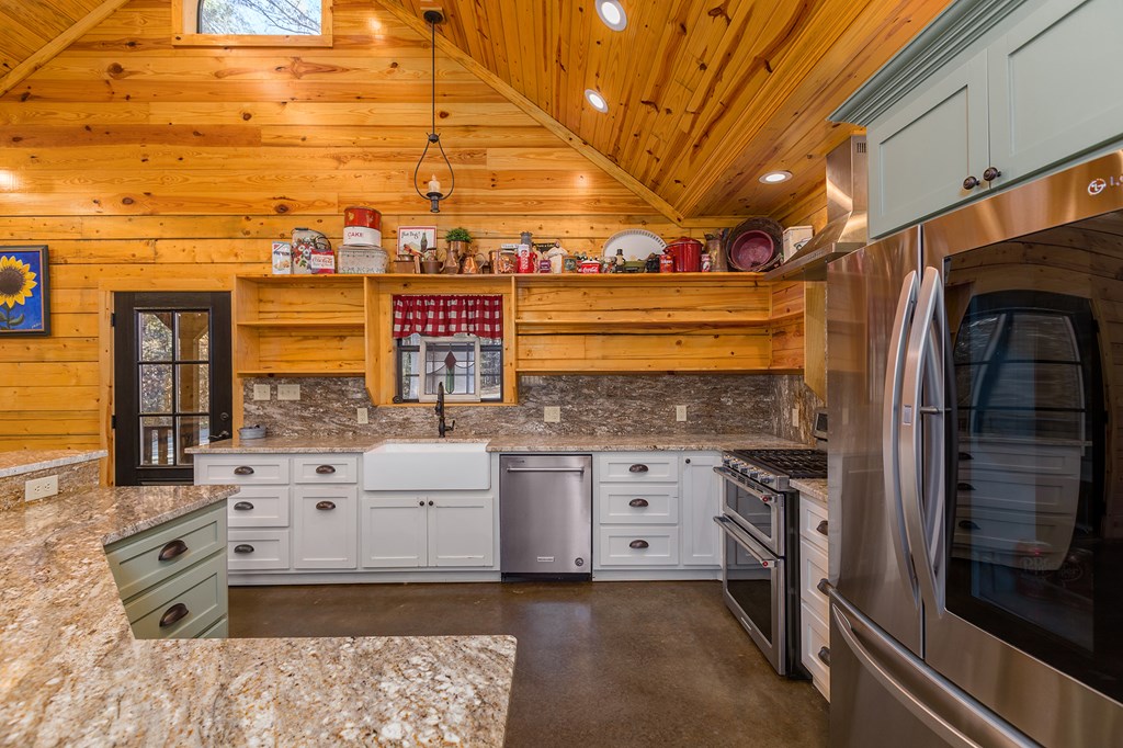 Huntington, Texas, 75949, United States, 3 Bedrooms Bedrooms, ,2 BathroomsBathrooms,Residential,For Sale,2002492