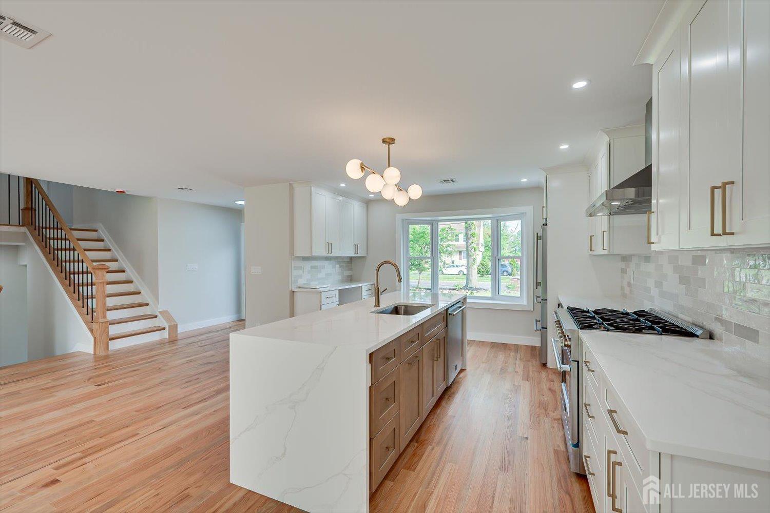 Piscataway, New Jersey, 08854, United States, 5 Bedrooms Bedrooms, ,3 BathroomsBathrooms,Residential,For Sale,2048679