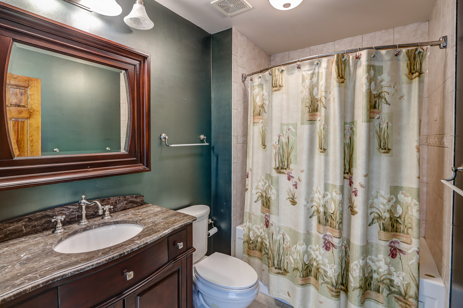 Appomattox, Virginia, 24522, United States, 4 Bedrooms Bedrooms, ,Residential,For Sale,1905819