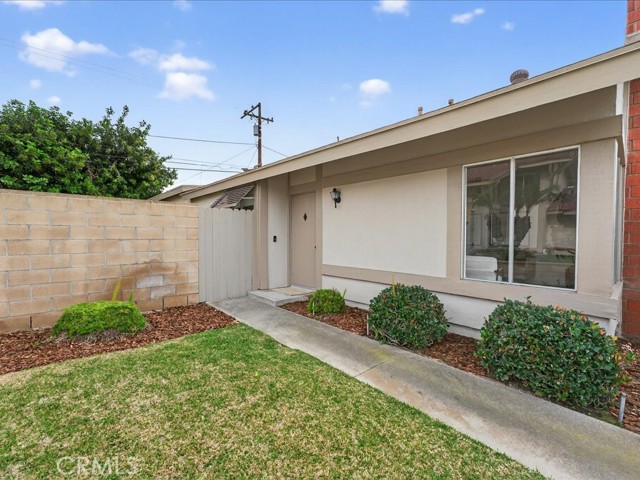 Tustin, California, 92780, United States, 4 Bedrooms Bedrooms, ,2 BathroomsBathrooms,Residential,For Sale,2012754