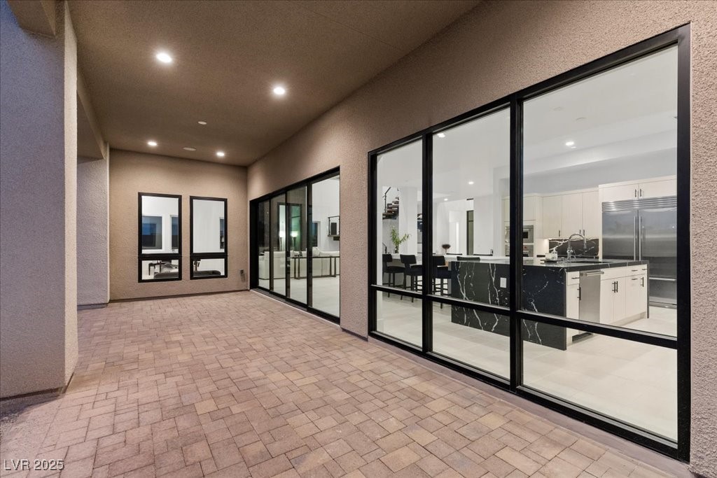 Las Vegas, Nevada, 89135, United States, 5 Bedrooms Bedrooms, ,6 BathroomsBathrooms,Residential,For Sale,1987610