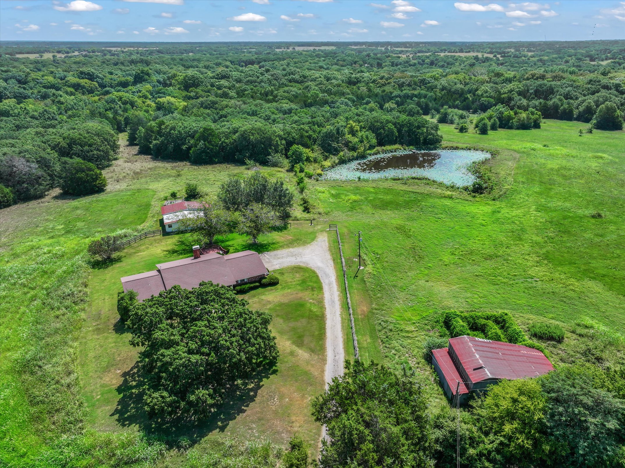 Wills Point, Texas, 75169, United States, 3 Bedrooms Bedrooms, ,3 BathroomsBathrooms,Residential,For Sale,1978262