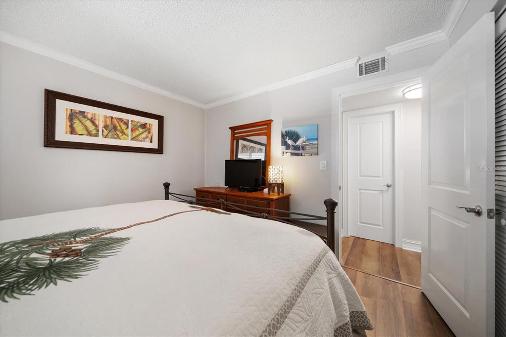 Clearwater Beach, Florida, 33767, United States, 2 Bedrooms Bedrooms, ,2 BathroomsBathrooms,Residential,For Sale,1912090