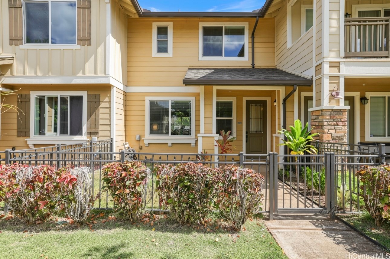 Kapolei, Hawaii, 96707, United States, 2 Bedrooms Bedrooms, ,3 BathroomsBathrooms,Residential,For Sale,1947306