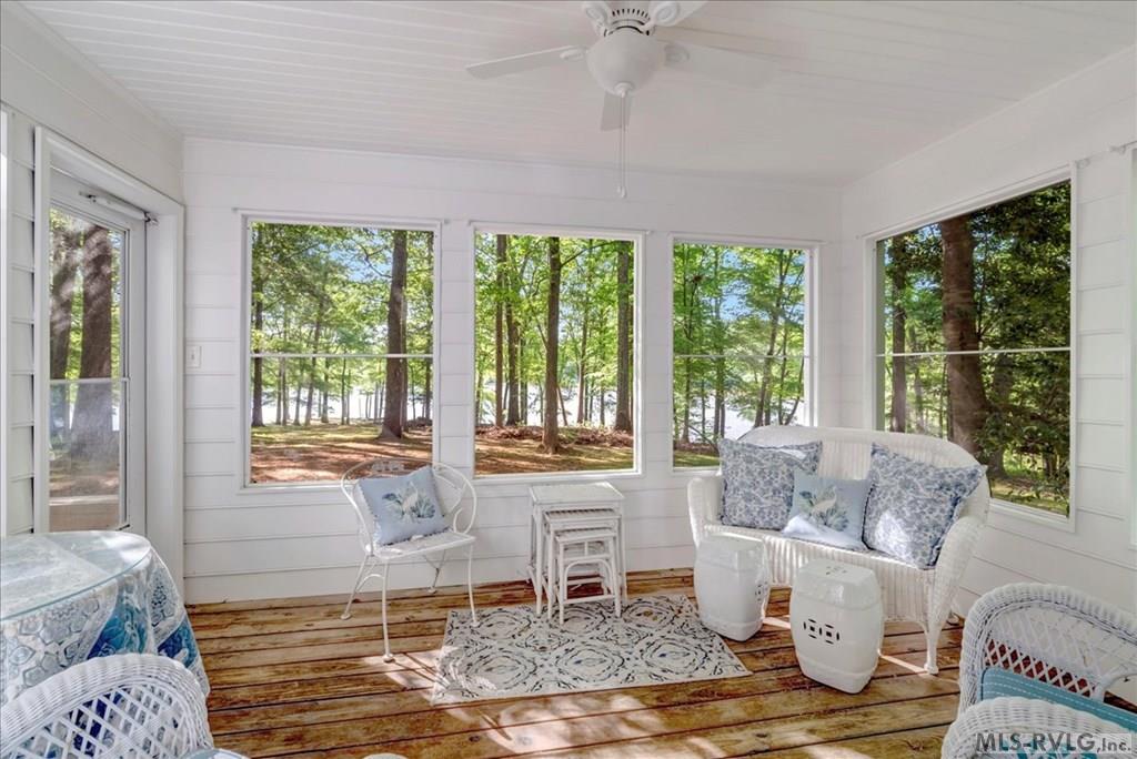 Clarksville, Virginia, 23927, United States, 3 Bedrooms Bedrooms, ,2 BathroomsBathrooms,Residential,For Sale,1805188