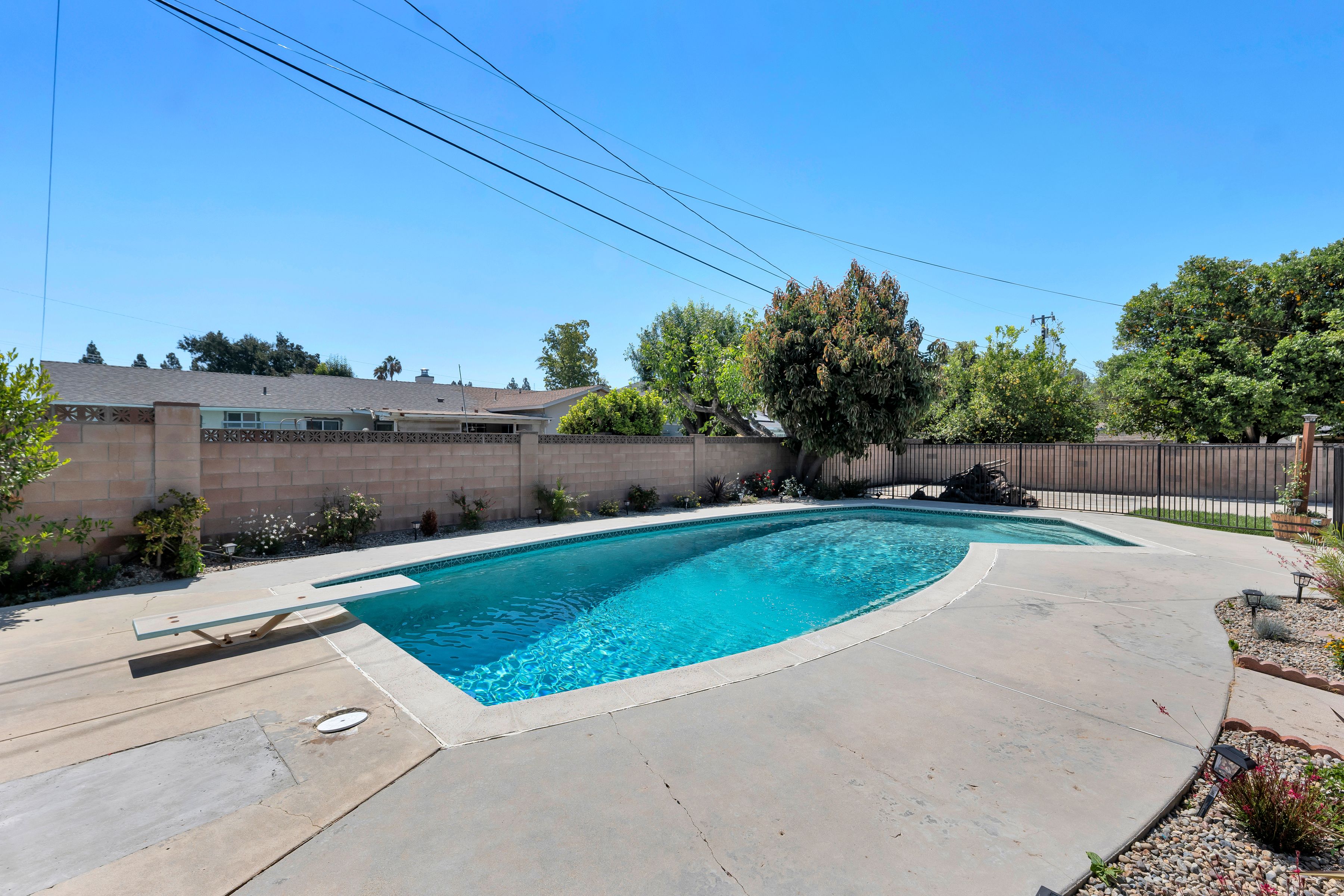  1556 Glacier Street, Simi Valley - 物件實景