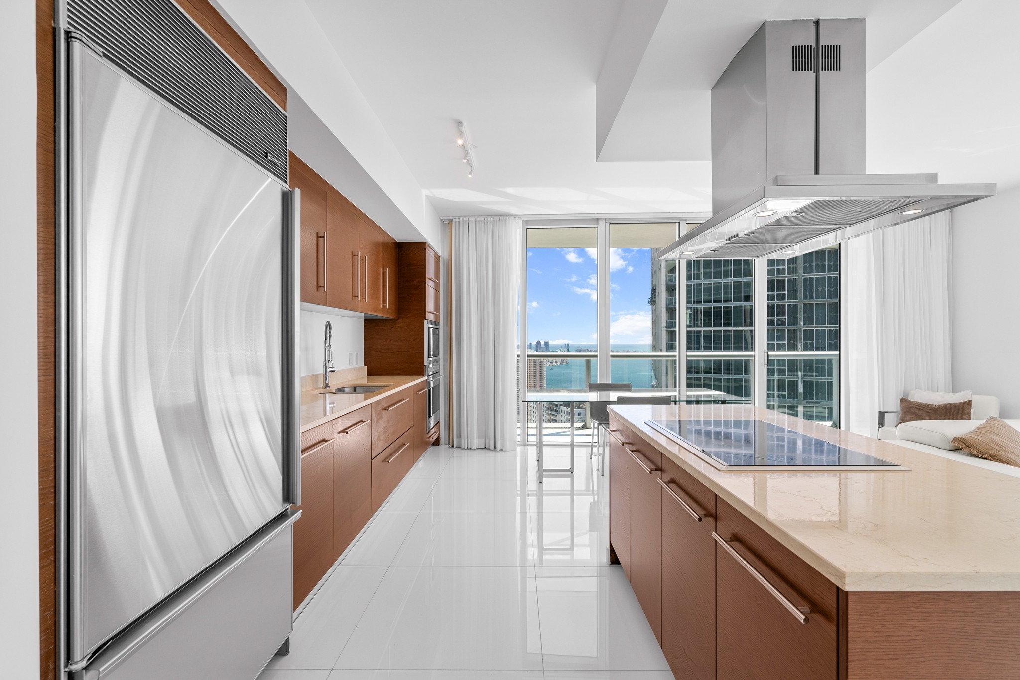  485 Brickell Ave, Miami, FL, 33131 - 物件實景