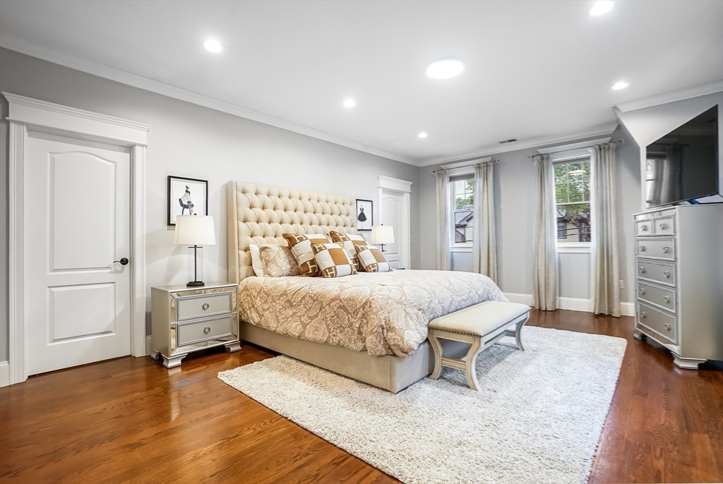 Newton, Massachusetts, 02460, United States, 4 Bedrooms Bedrooms, ,5 BathroomsBathrooms,Residential,For Sale,1982724