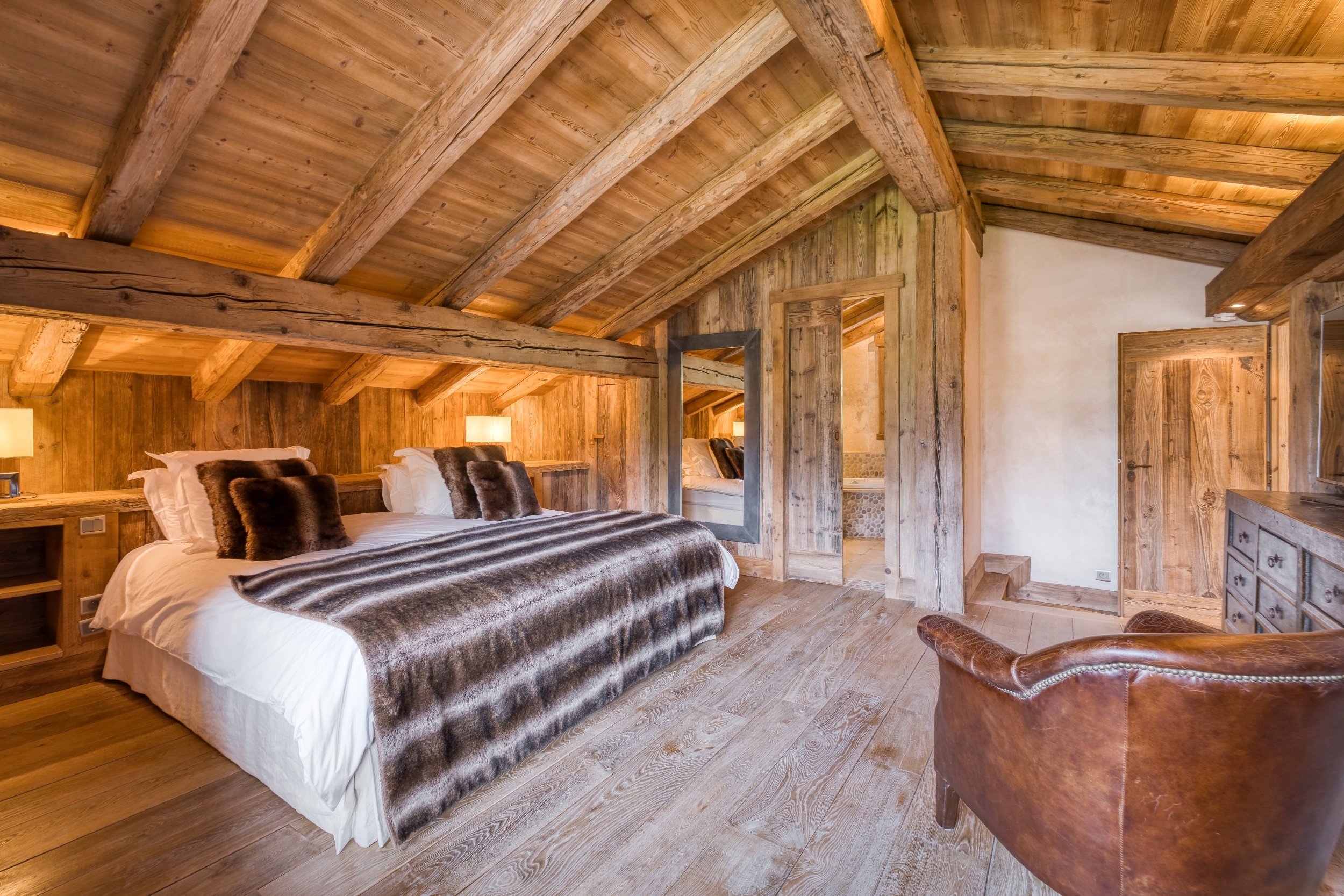  Chalet Bella Vista : 460 sqm of authenticity nestled in the heights of Megève - 物件實景