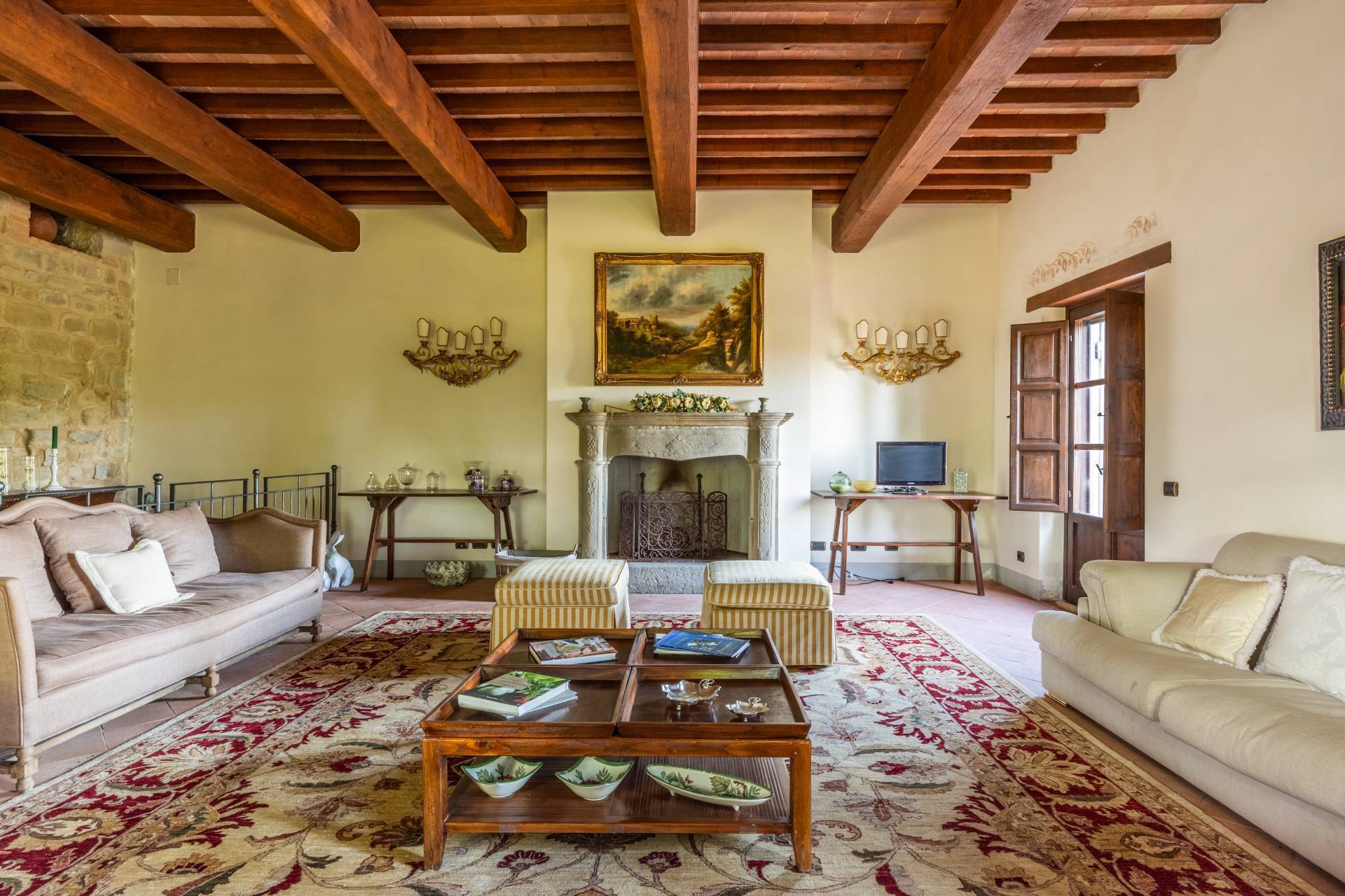 Perugia, Perugia, 06100, IT, 4 Bedrooms Bedrooms, ,5 BathroomsBathrooms,Residential,For Sale,1730390