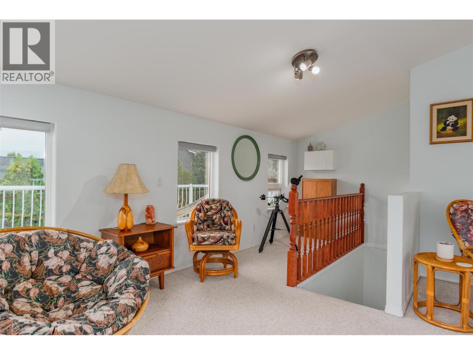 CASTLEGAR, British Columbia, V1N 2S5, CA, 5 Bedrooms Bedrooms, ,3 BathroomsBathrooms,Residential,For Sale,1918306