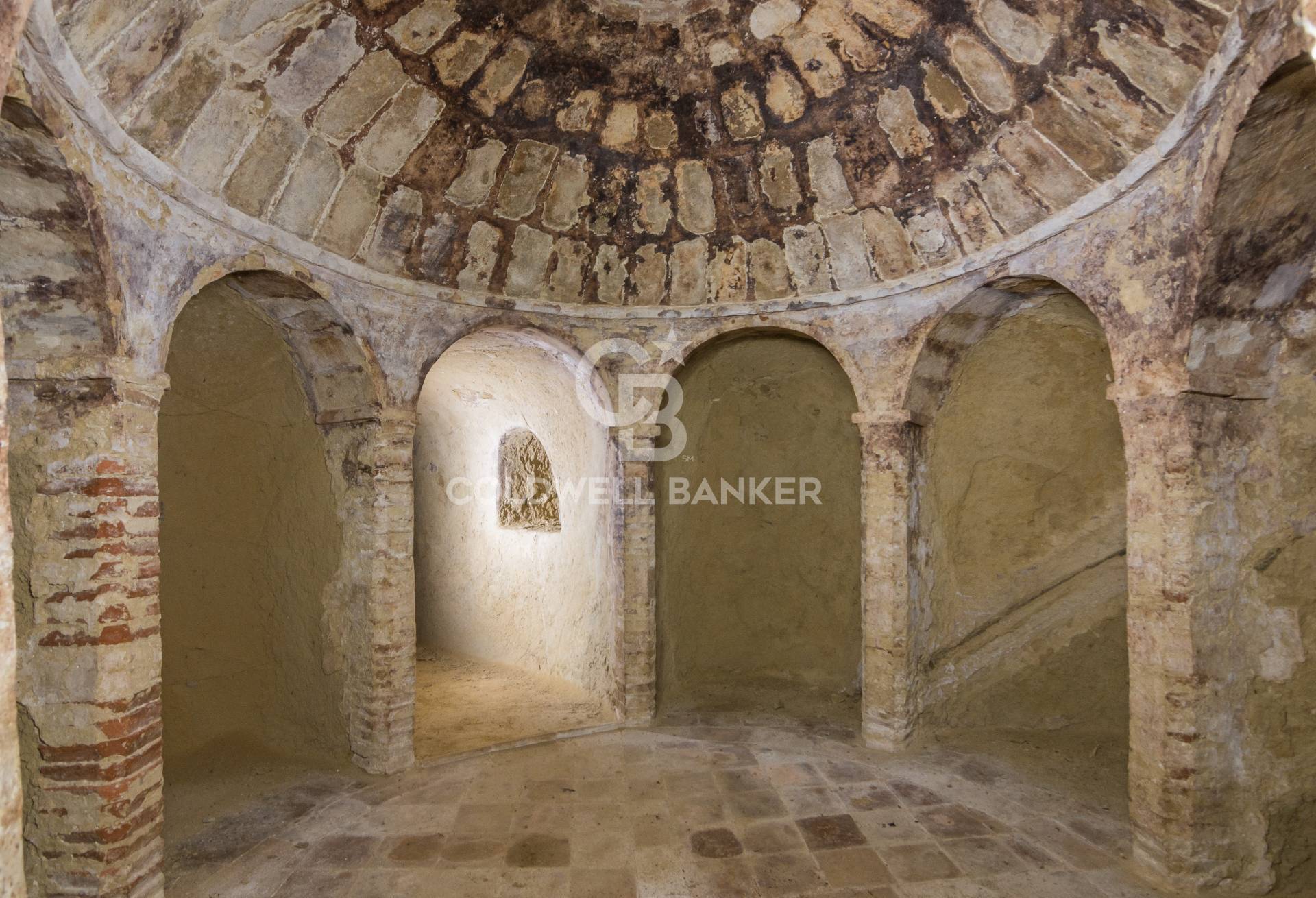 Mondaino, Rimini, 47040, IT, 10 Bedrooms Bedrooms, ,4 BathroomsBathrooms,Residential,For Sale,1890233