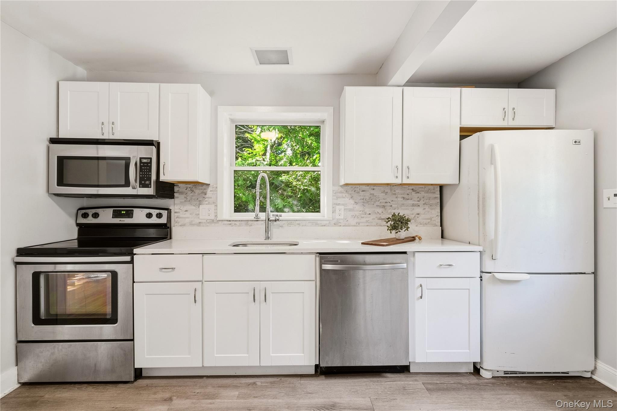  97A Bay Avenue, Huntington Bay, NY, 11743 - 物件實景
