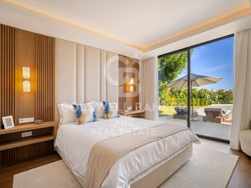 Marbella, Andalusia, ES, 6 Bedrooms Bedrooms, ,6 BathroomsBathrooms,Residential,For Sale,1874421