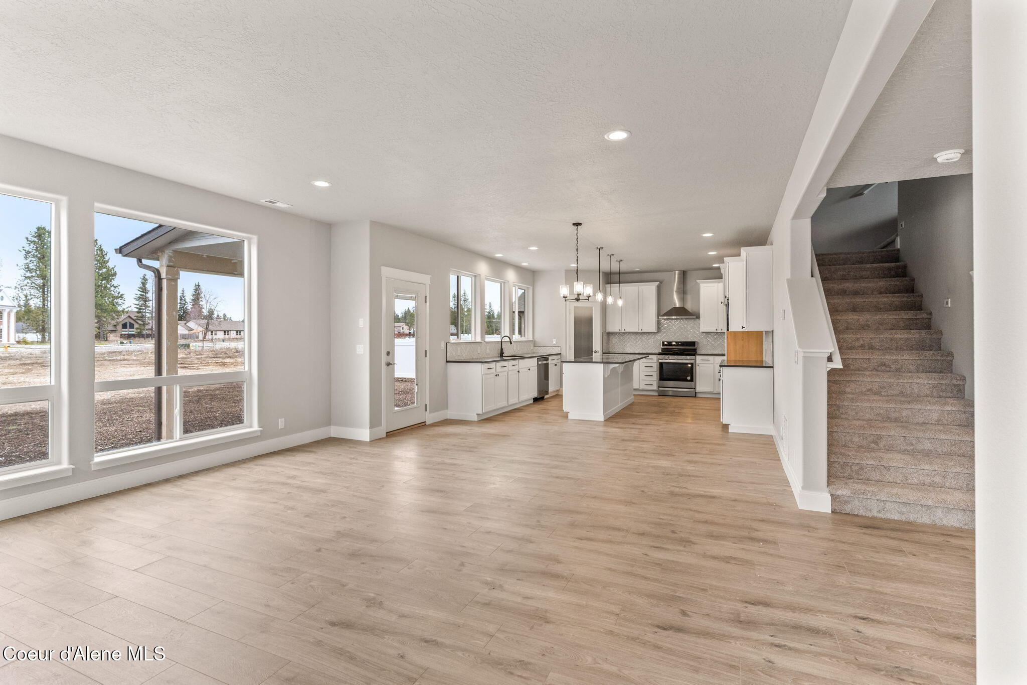 Rathdrum, Idaho, 83858, United States, 4 Bedrooms Bedrooms, ,1 BathroomBathrooms,Residential,For Sale,1998857