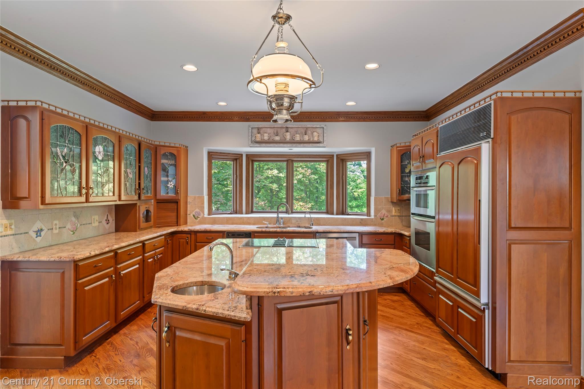 Farmington, Michigan, 48331, United States, 5 Bedrooms Bedrooms, ,6 BathroomsBathrooms,Residential,For Sale,1975363