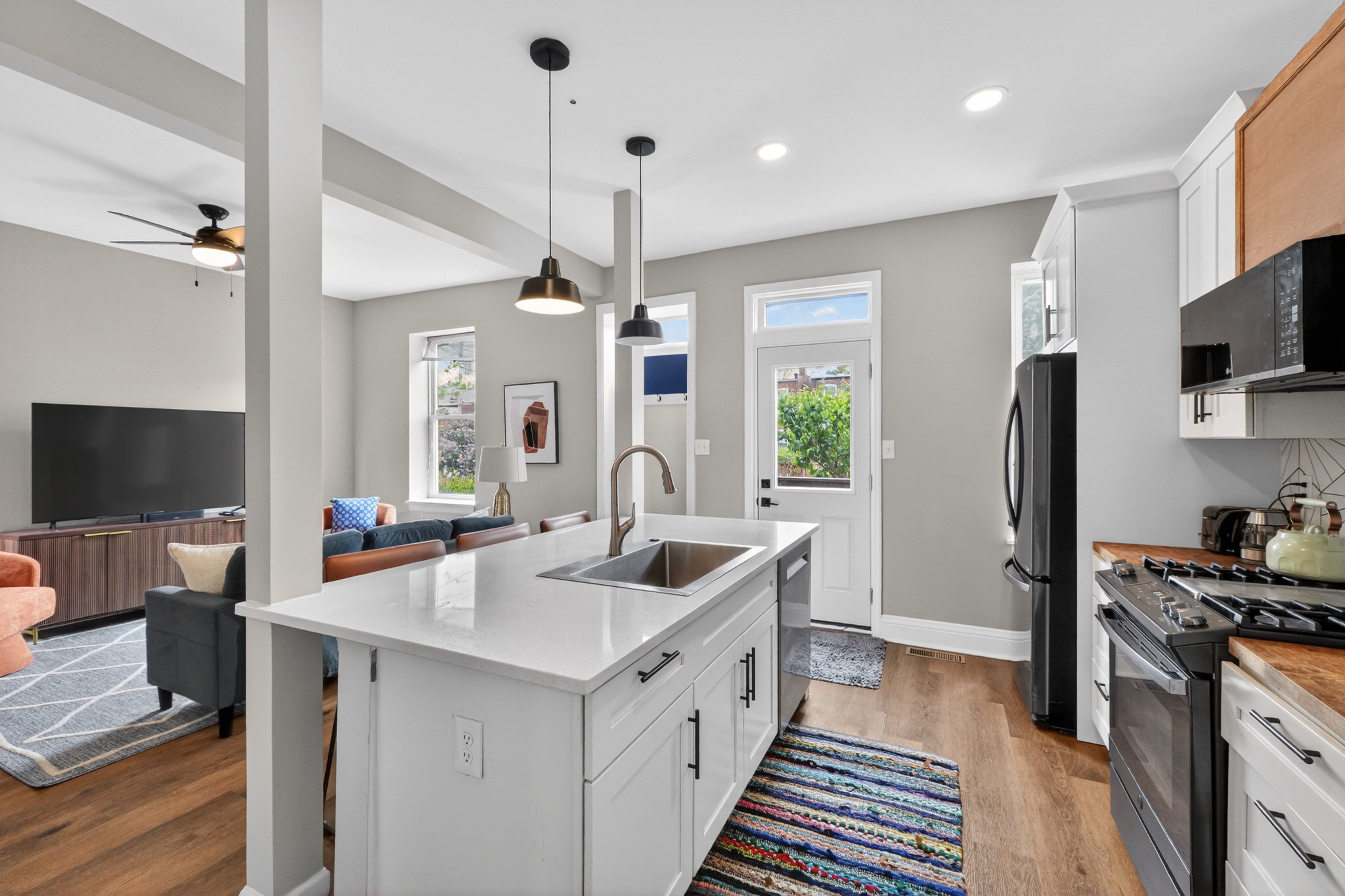  Beautifully updated, inviting home - 物件實景