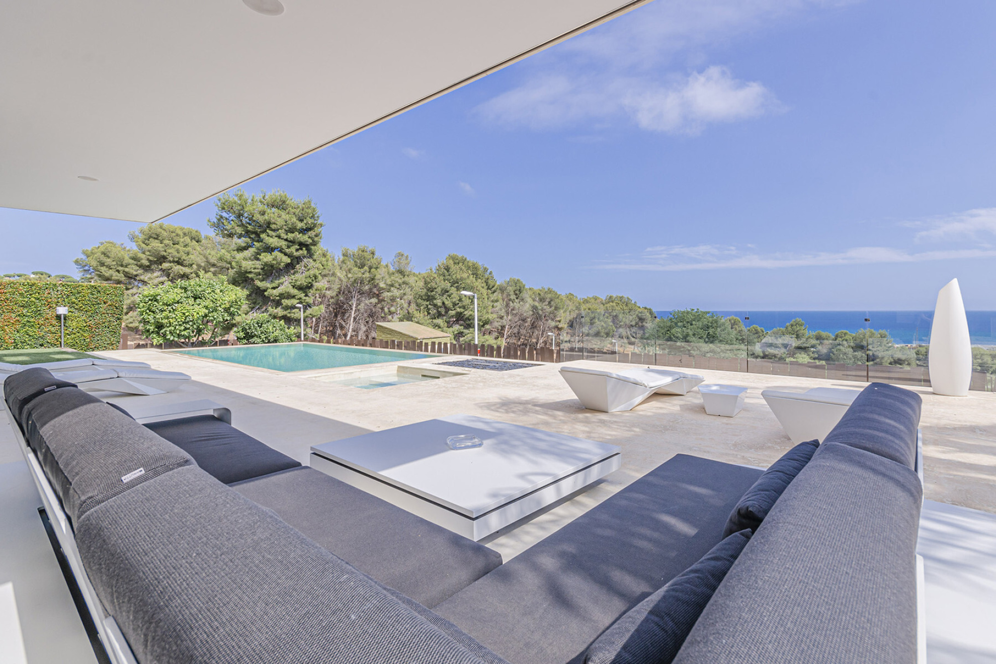  Modern villa with extraordinary ocean, golf and city views - 物件實景