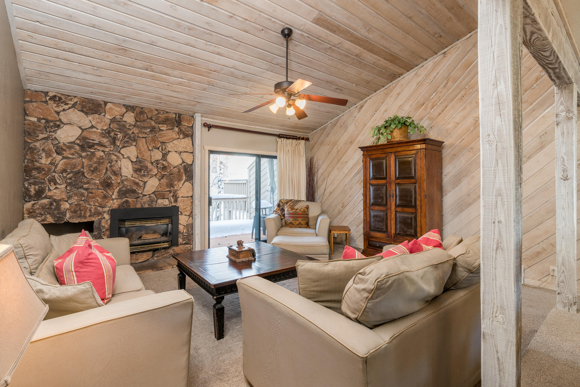 2698 Ridge Lane 98, Sun Valley, Idaho, 83353, United States, 2 Bedrooms Bedrooms, ,2 BathroomsBathrooms,Residential,For Sale,2698 Ridge Lane 98,1676400