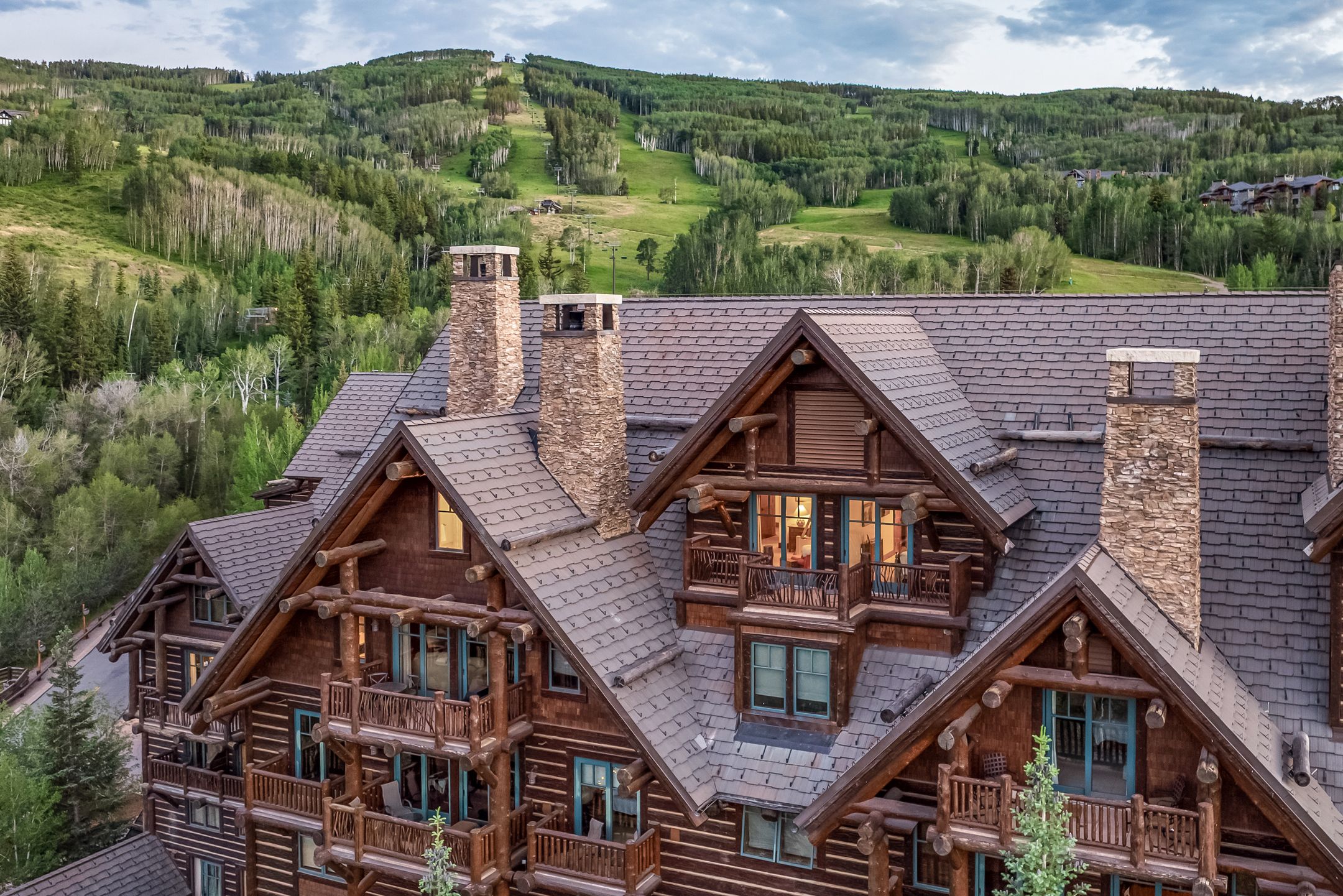  This Extraordinary Penthouse is a Legacy Mountain Residence - 物件實景