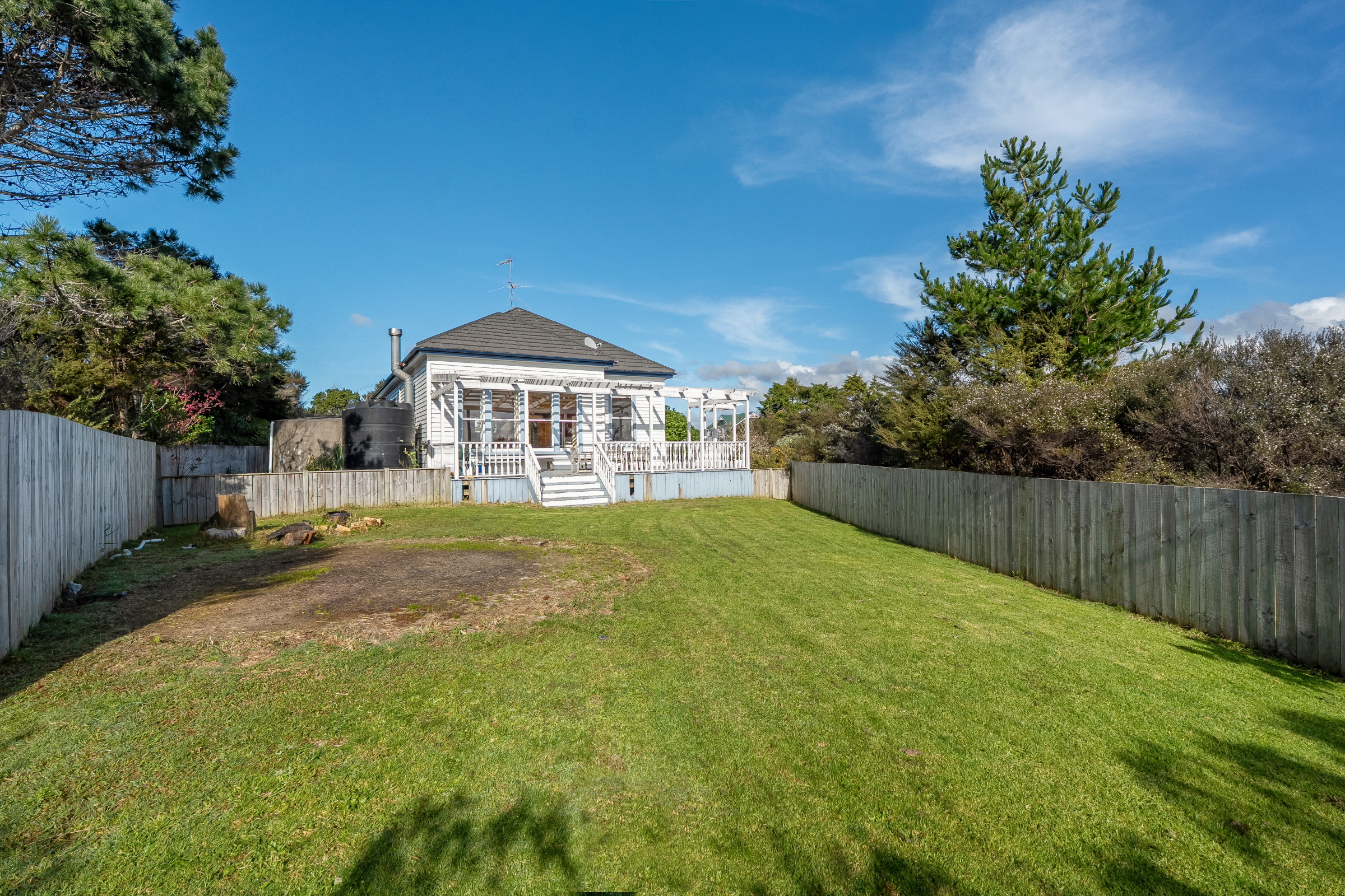  1274 East Coast Road, Redvale - 物件實景