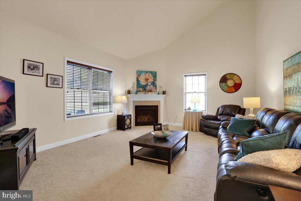 Reading, Pennsylvania, 19606, United States, 4 Bedrooms Bedrooms, ,4 BathroomsBathrooms,Residential,For Sale,1947941