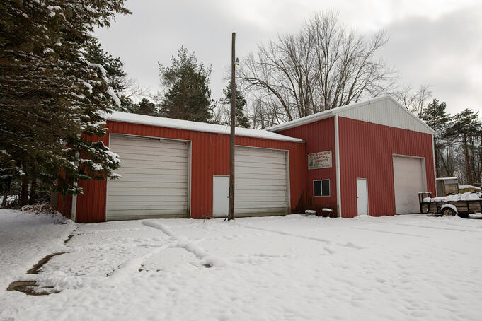 Portland, Michigan, 48875, United States, 5 Bedrooms Bedrooms, ,4 BathroomsBathrooms,Residential,For Sale,2002495