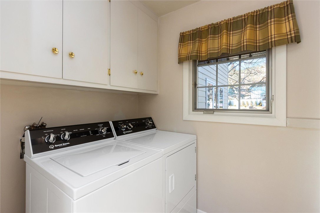 Billings, Montana, 59102, United States, 4 Bedrooms Bedrooms, ,4 BathroomsBathrooms,Residential,For Sale,2007811